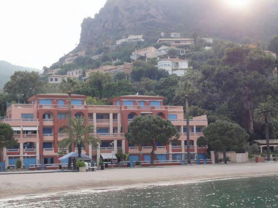 French Riviera 1 Bedroom On The Beach Facing Cannes Théoule-sur-Mer Kültér fotó